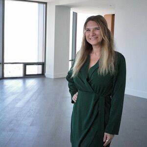 Meet your Posher, Adriana